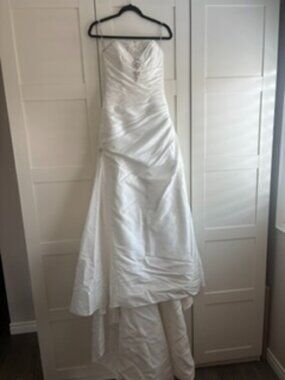 Maggie Sottero Wedding Dress